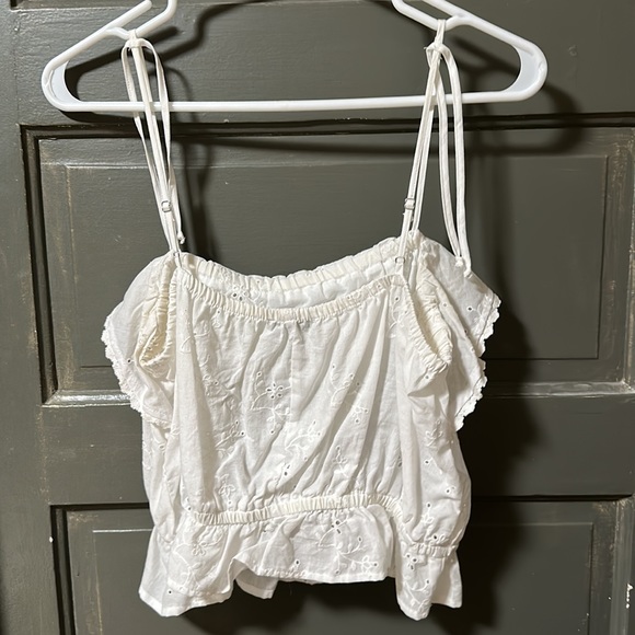 🤍Love Tree Lace Crop Top - Picture 3 of 6